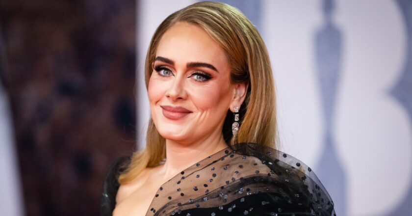 Adele: “Ho perso 45 chili e per qualcuno ora sono troppo magra”